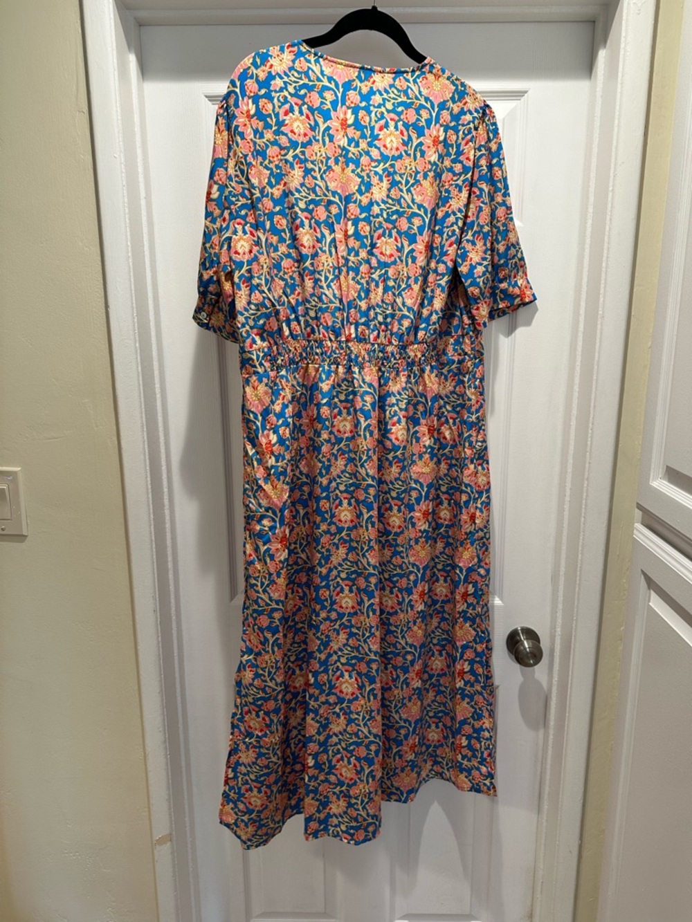 Seraphine Maternity pleat detail a-line maxi dress - Picture 2 of 6